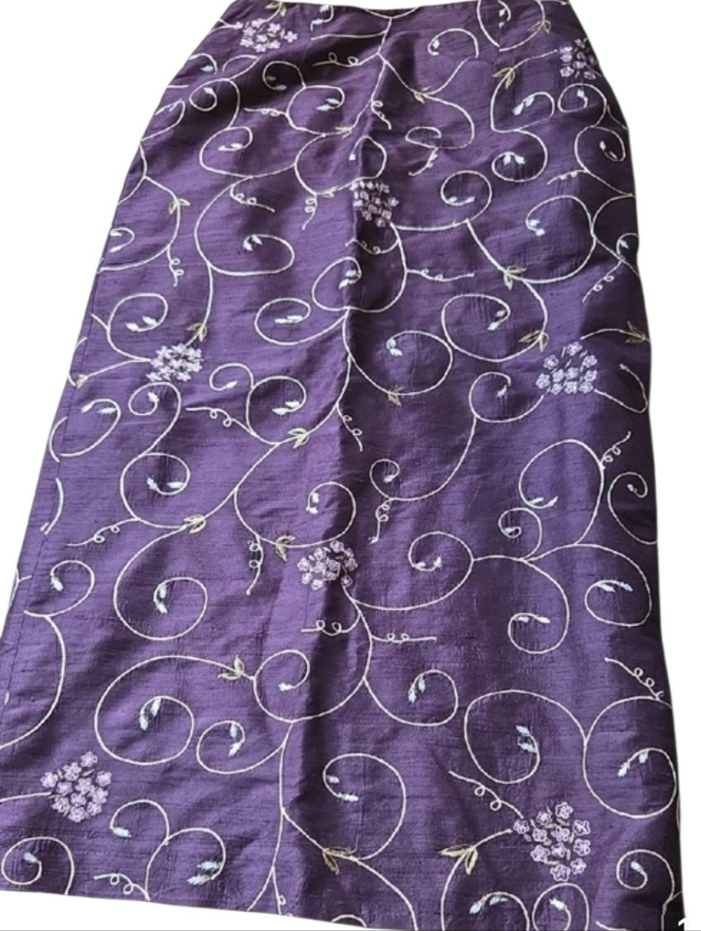 Earthsong Brand Boutique MPurple Floral Embroidered Midi Skirt knee-length USA
